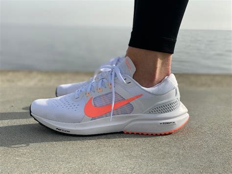 aktuelles modell vom nike air zoom vomero 15